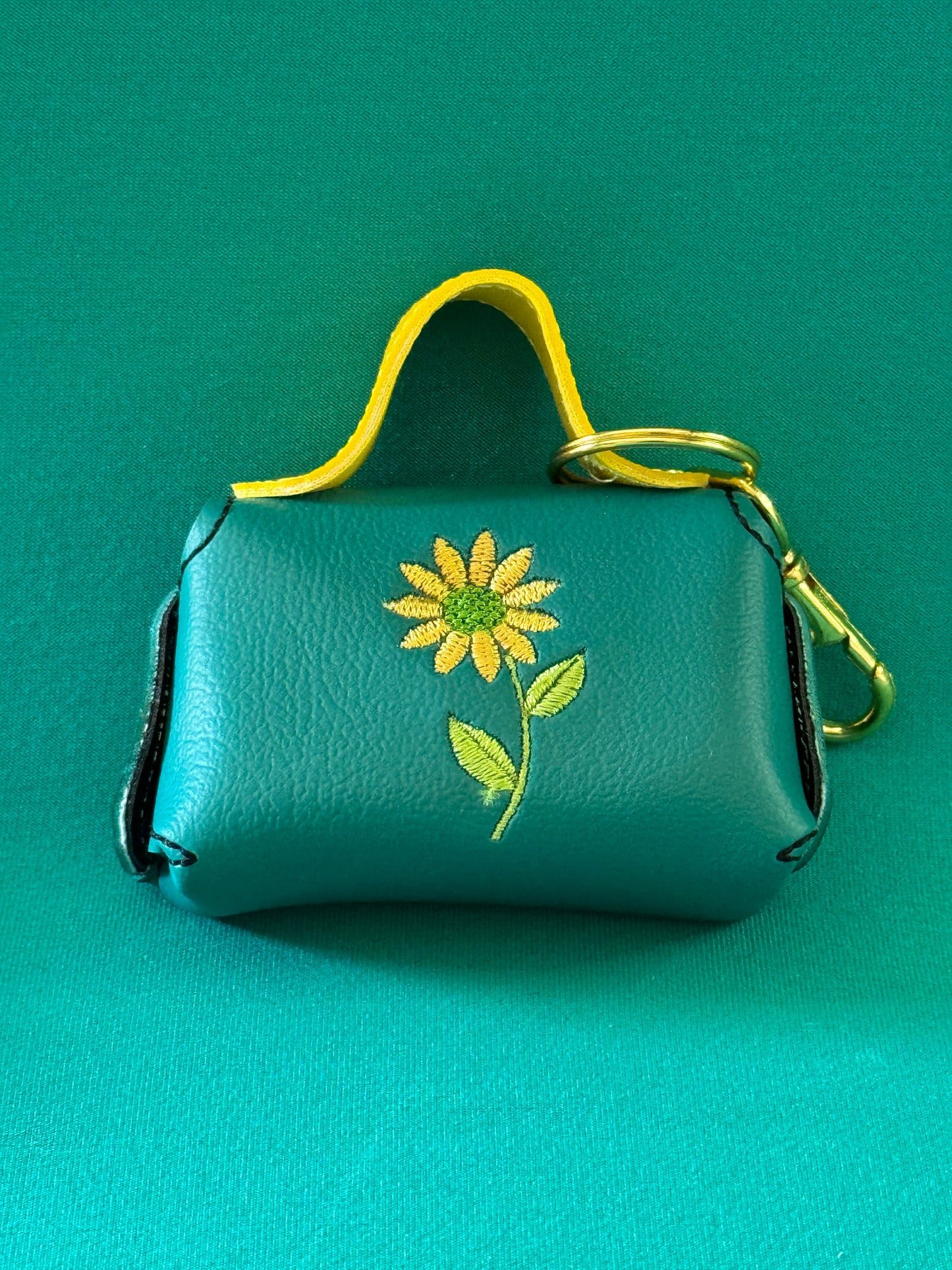 EarPod Purse