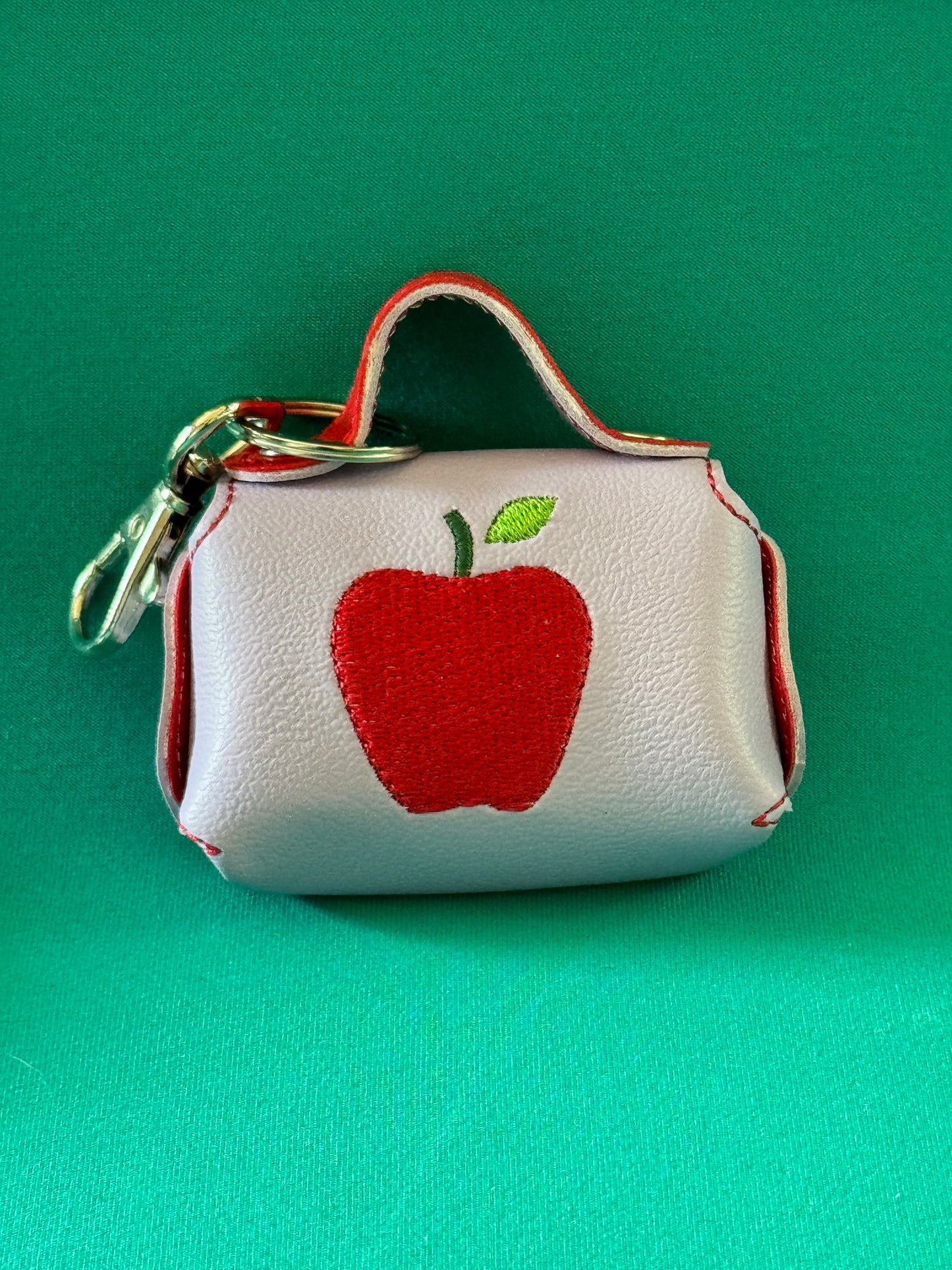 EarPod Purse